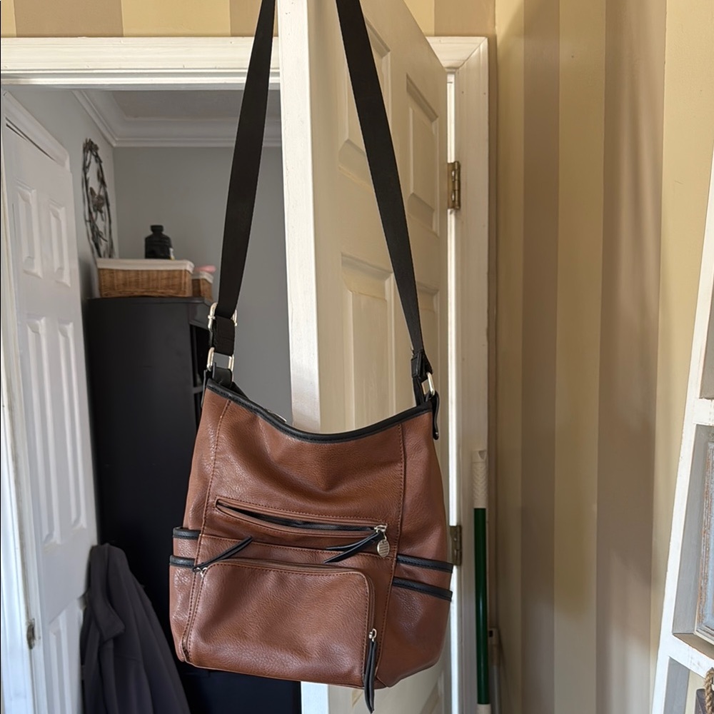Brown Leather Messenger Bag with Adjustable Strap